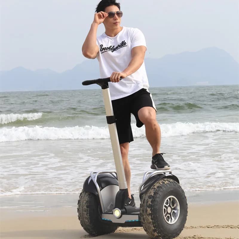 Nouveau Scooter électrique puissant à deux roues 2400W 60V auto-équilibrant pour adultes avec App Sc