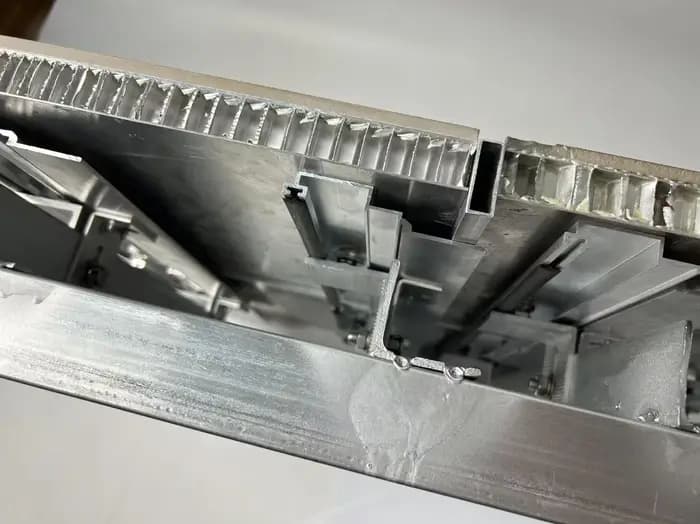 Panneau en nid d'abeille en aluminium peint en céramique